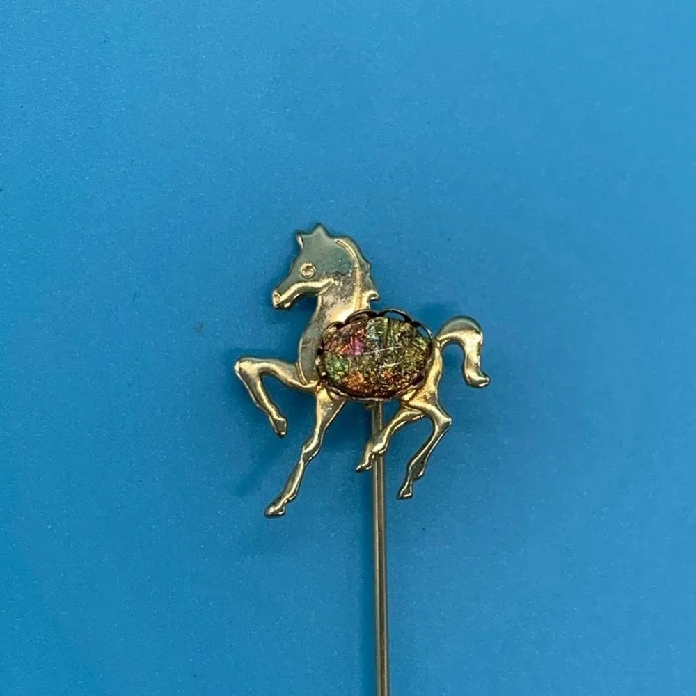 Vintage Horse Equestrian‎ Stick Pin Hat Lapel Gold Toned